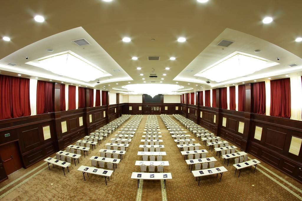 Golden Palace Hotel Resort & Spa Gl Tsaghkadzor Eksteriør billede