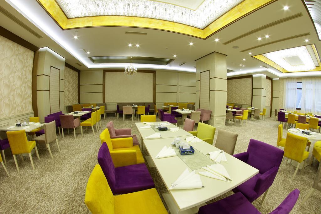 Golden Palace Hotel Resort & Spa Gl Tsaghkadzor Eksteriør billede