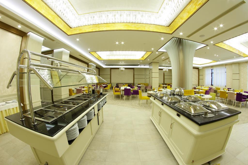 Golden Palace Hotel Resort & Spa Gl Tsaghkadzor Eksteriør billede